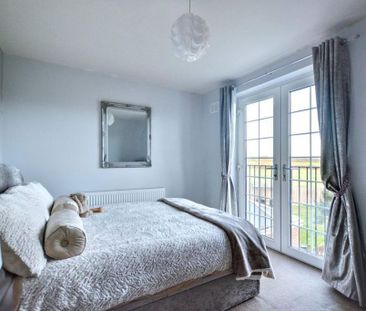 3 bedroom semi-detached house to rent - Photo 5