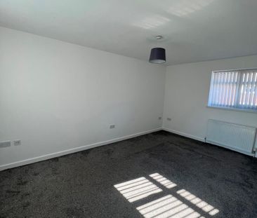 2 Bed Semi-Detached House, Sutton Approach, LS14 - Photo 1