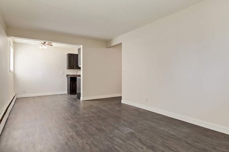 Renovated Suite - 2 Bedroom - Photo 2