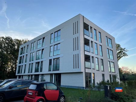 Gelijkvloersappartement met één slaapkamer, mooie tuin en autostaanplaats - Foto 3