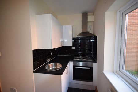 1 bedroom flat to rent - Photo 3