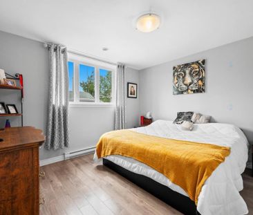 🏡 CONDO lumineux, moderne et spacieux 5 ½ (3 chambres fermées) - Photo 2