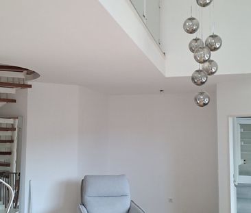 Stilvolle Galeriewohnung mit EBK im Hildener Norden - Photo 1