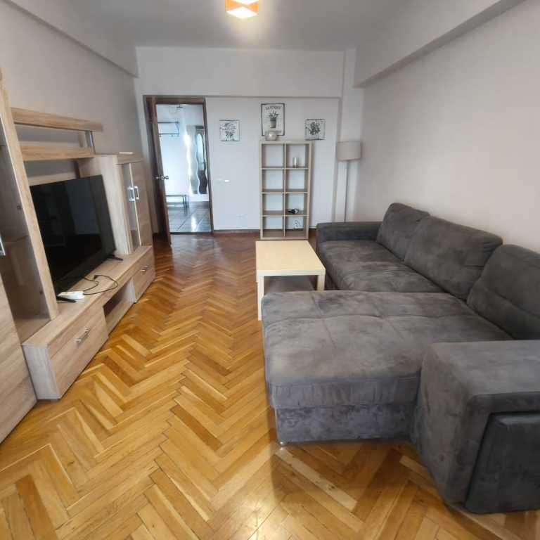 Apartament de inchiriat in Craiova, Dolj, Ultracentral, Universitate - Photo 1