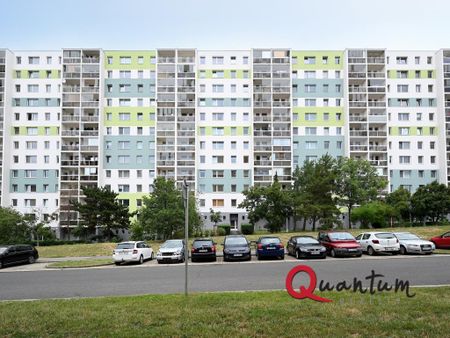 Pronájem bytu 1+kk 28 m2 - Fotografie 3