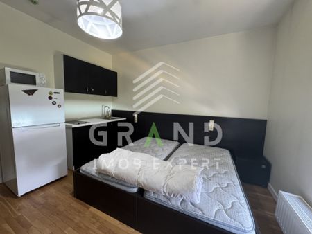 Oportunitate!Garsonieră modernă | AC | Parcare | Piața 1 - Fotografie 3