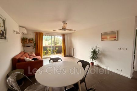 Location Appartement 3 pièces 59m² LA VALETTE DU VAR 83160 - Photo 2