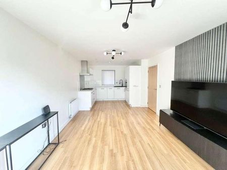 Brooking House, Brentwood, CM14 - Photo 2