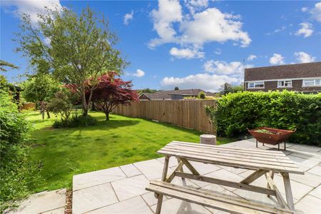 A newly renovated, 3 bedroom semi detached house with stunning views both front and rear over meadows and allotments - Photo 2