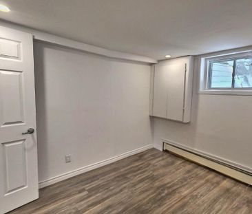 7½ de type maison de ville avec cour privée – Parc-Extension - Photo 2
