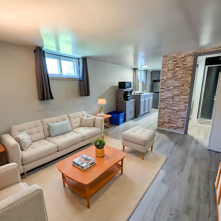 58 Chetwood St, St. Catharines - All Inclusive 1 Bedroom Unit - Photo 1