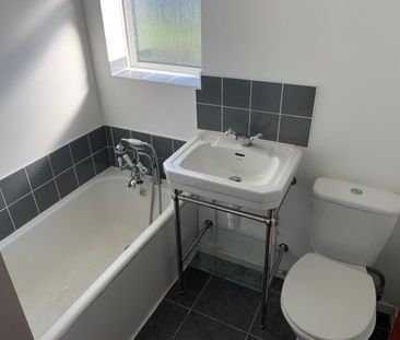 Woodford Green, IG8, Property for rent - Photo 5