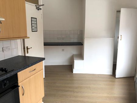 Market House, Church Road, Tarring, Worthing BN13 1HF - Photo 4