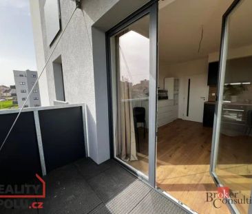 Pronájem bytu 1+kk 35 m - Fotografie 2