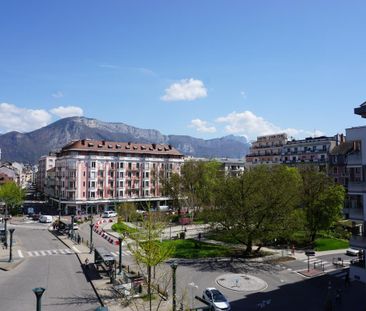 Location Appartement 2 pièces 51m² ANNECY 74000 - Photo 4