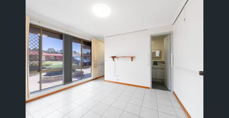 Beautiful, BIG Family Home! - Photo 3