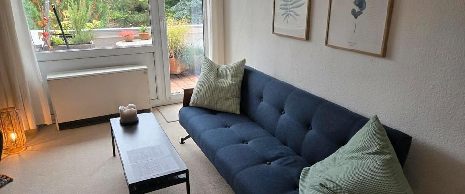 leise helle zentrale Wohnung möbliert zwei Zimmer Balkon Barmbek - Foto 1