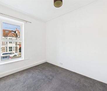 Churchill Road, - Photo 3