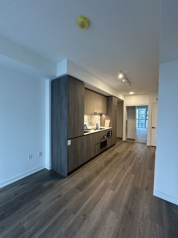 For Lease - 8 Interchange Way Unit# 4301, Vaughan, Ontario - Photo 2