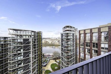 A stunning new build three bedroom three bathroom apartment available to move in now. This apartment includes open plan living spaces, built-in wardrobes as well as being pet-friendly. - Photo 2