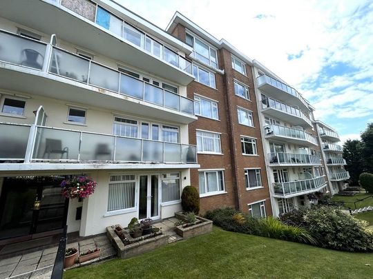 2 bedroom flat to rent - Photo 1