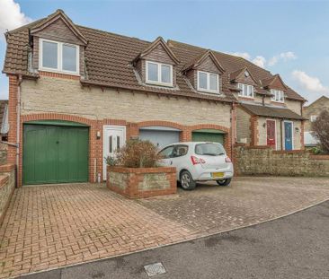 1 bedroom coach house to rent - Photo 1