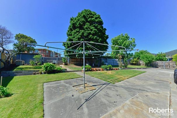 Spacious Family Home in a Convenient Claremont Location - Photo 1