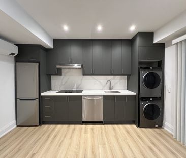 For Lease - 51 Clarinda Drive Unit# B, Toronto, Ontario - Photo 2