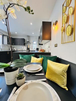 BEDROOM 5 – MEDIUM DOUBLE ENSUITE - Photo 1