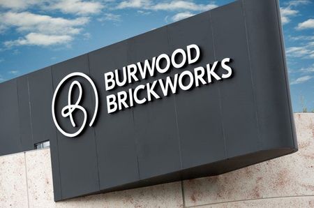 Family house in Burwood East Primary School Zone - Photo 4