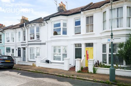 3 bedroom terraced house to rent - Photo 4