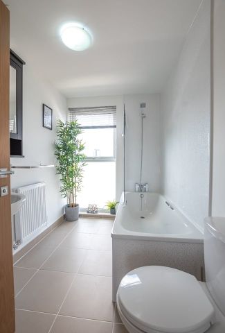 2 Bed Flat, Atlantic Mansions, SO14 - Photo 2