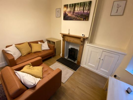 2 Bed Terraced House, Cranmer Street, LE3 - Photo 1