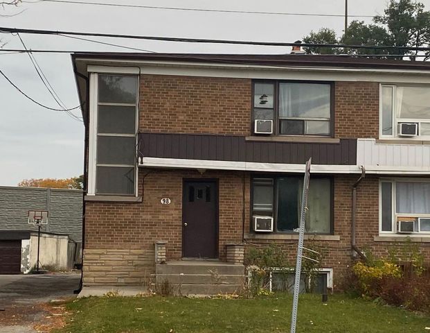 For Lease - 98 Neptune Drive Unit# Upper, Toronto, Ontario - Photo 1