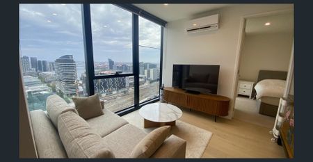 2 BED 2 BATH APARTMENT IN THE HEART OF MELBOURNE! - Photo 2