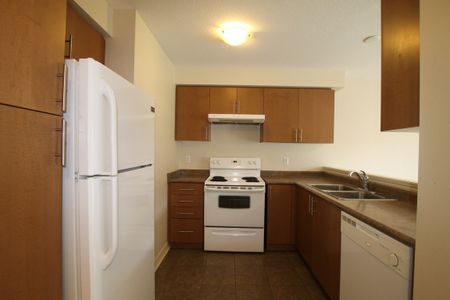 44 Waterford Drive - Photo 3