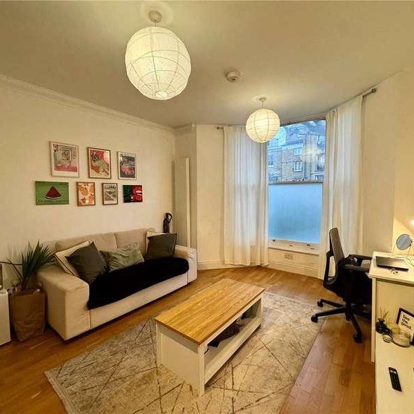 Hanley Road, London, N4 - Photo 1