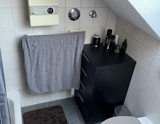 2-Zimmer Dachgeschoss Wohnung in Egenhausen Kreis Calw - Foto 1