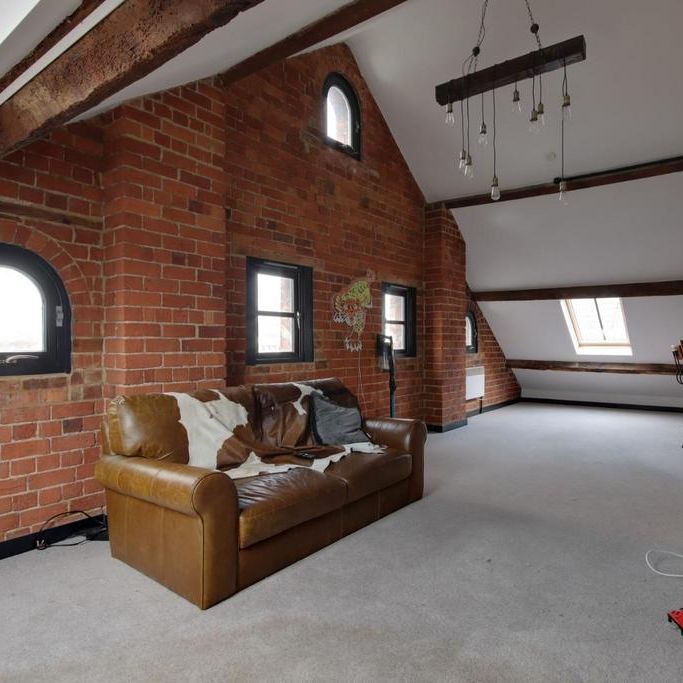 2 bedroom penthouse to rent - Photo 1