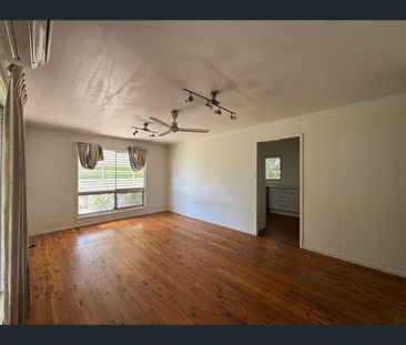 15 Mackenzie Drive, Moranbah, Qld 4744 - Photo 3