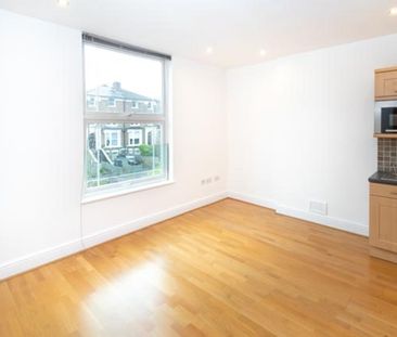 1 Bed Flat, Manor Park, SE13 - Photo 6
