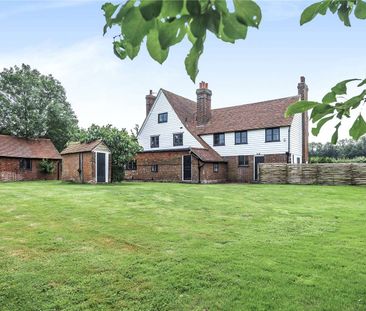 A beautifully presented family home set in a desirable rural location - Photo 3