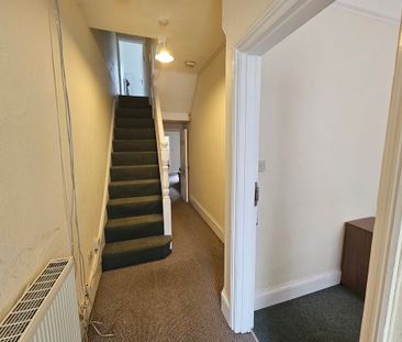 4 Bed Student Accommodation - Photo 4