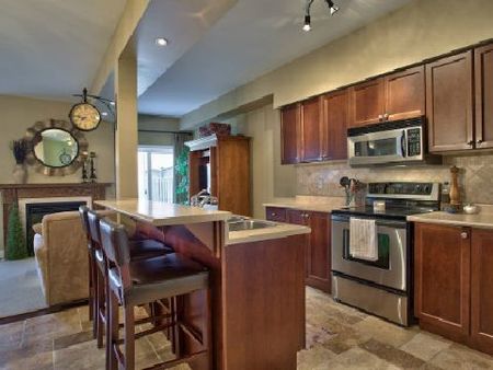 For Lease - 2422 Shadow Court, Oakville, Ontario - Photo 5