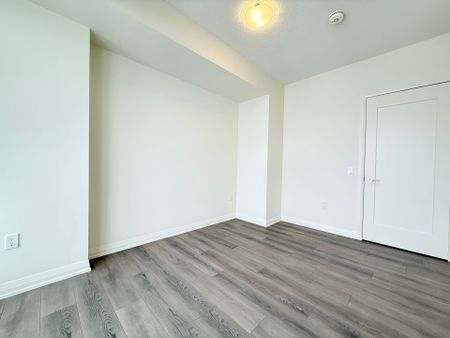 For Lease - 8960 Jane Street Unit# 2021, Vaughan, Ontario - Photo 2