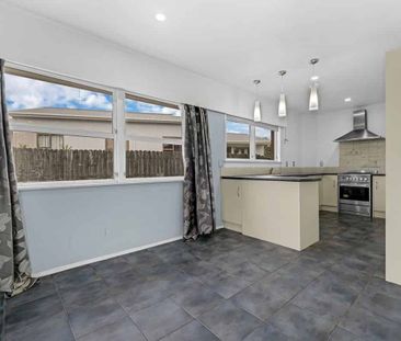 Beautiful 3-Bedroom Home for Rent in Opaheke - Photo 3