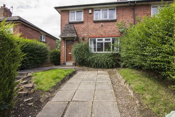 7 STANMORE GROVE Leeds - LS4 2RJ - Photo 1