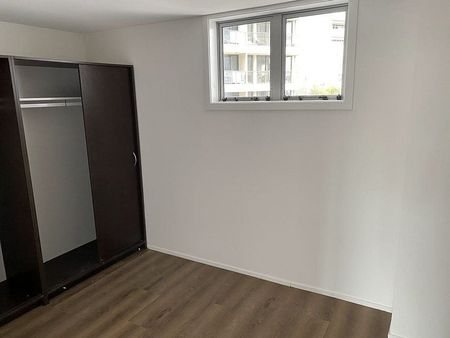 2 Bedroom Apartment on the Edge of CBD - Photo 5