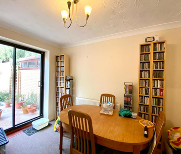 3 bedroom semi-detached house to rent - Photo 2