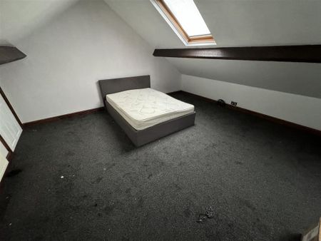 2 bedroom maisonette to rent - Photo 3